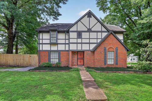 7673 Cross Village Dr, Germantown, TN, 38138 | Card Image