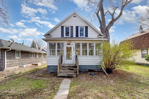 1040 26th Ave Se, Minneapolis, MN, 55414-2642 | Card Image