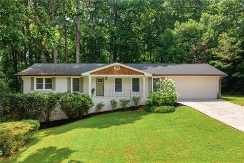3212 Foxwood Trl Se, Smyrna, GA, 30082-2402 | Card Image