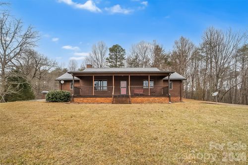 96 Patton Valley Dr, Nebo, NC, 28761-7707 | Card Image