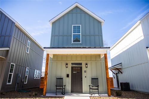 658 W Price Avenue, Springdale, AR, 72764 | Card Image