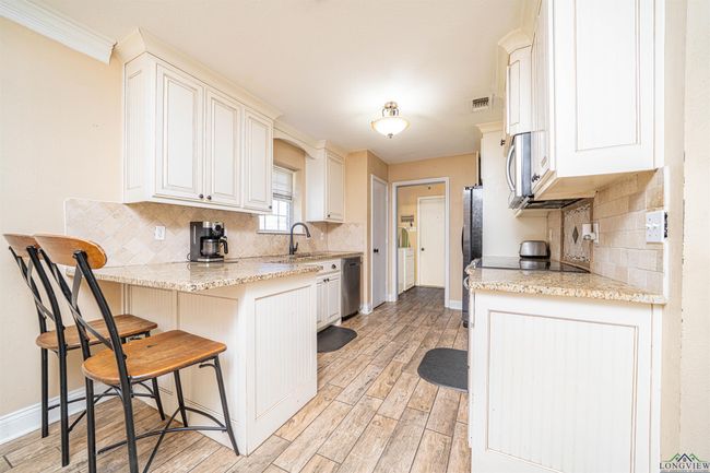 1505 Leach St, House other with 3 bedrooms, 2 bathrooms and null parking in Kilgore TX | Image 14