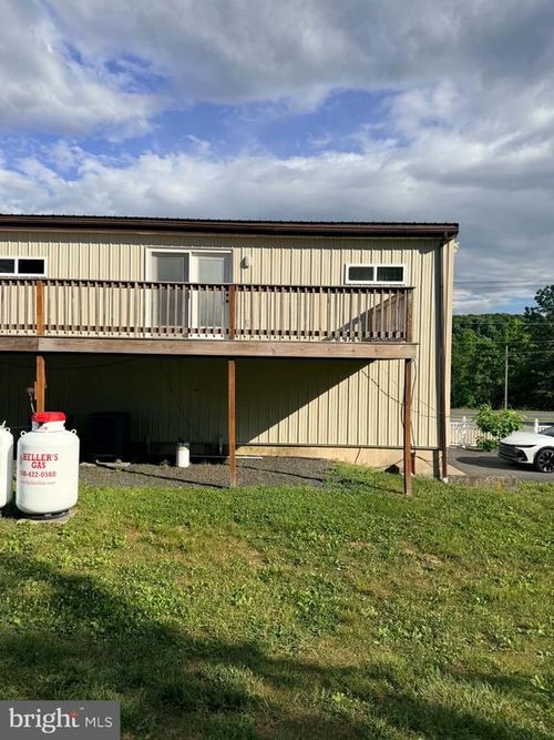 1523 Long Run Rd, SCHUYLKILL HAVEN, PA, 17972-9167 | Card Image