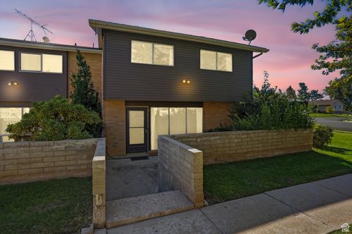 856 E 5575 S, Ogden, UT, 84405-7016 | Card Image