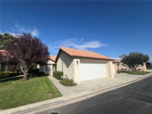 11545 Oak St, Apple Valley, CA, 92308-4972 | Card Image