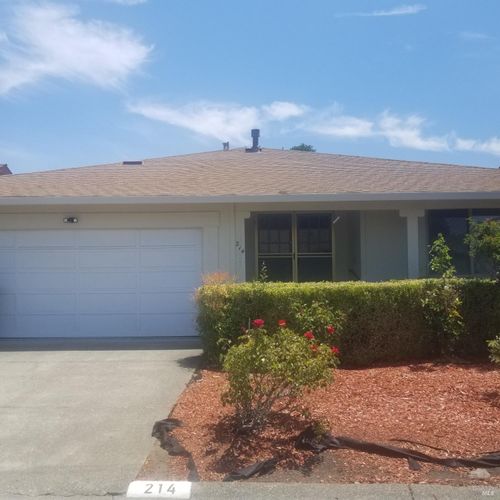 214 Cottonwood Cir, Healdsburg, CA, 95448-4304 | Card Image