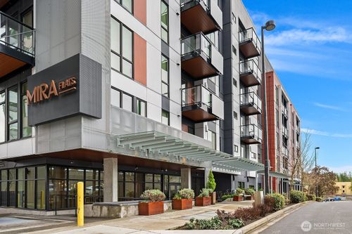 124-1085 103rd Ave Ne, Bellevue, WA, 98004-4065 | Card Image