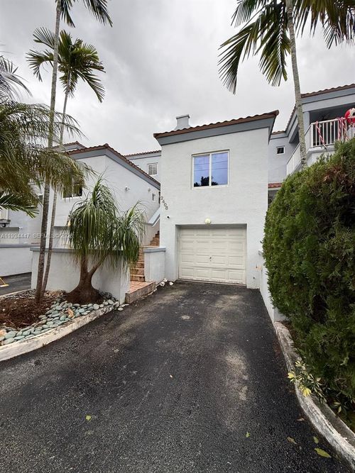 2408-2408 Ne 135th St, North Miami, FL, 33181-3590 | Card Image