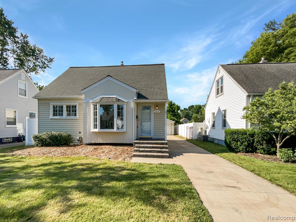 Normandy Rd, Royal Oak, MI 48073