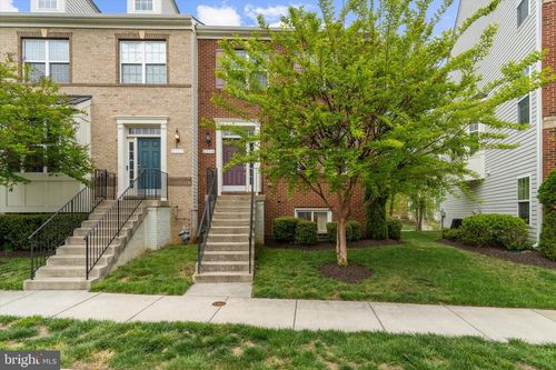 2119 Garden Grove Ln, MITCHELLVILLE, MD, 20721-1884 | Card Image