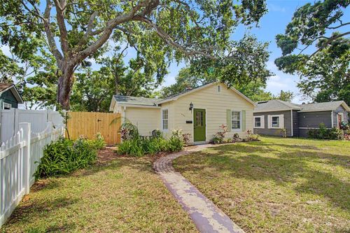 3936 3rd Ave N, St Petersburg, FL, 33713-7434 | Card Image