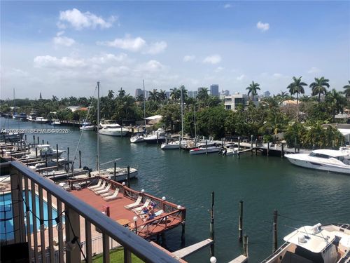 415-1777 Se 15th St, Fort Lauderdale, FL, 33316-3049 | Card Image