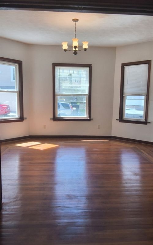 1-560 William St, Fall River, MA, 02721 | Card Image