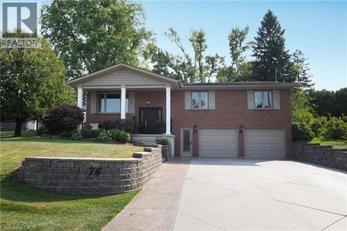 76 Flaxmill Dr, Conestogo, ON, N0B1N0 | Card Image