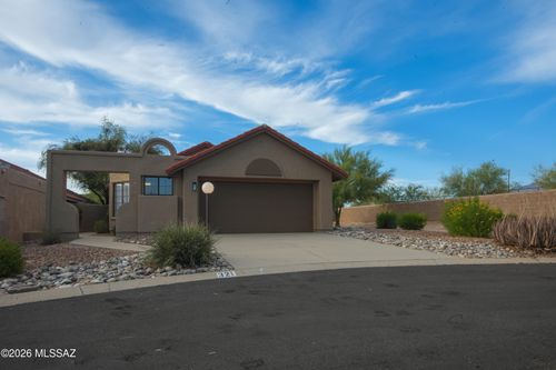 321 E Fieldcrest Ln, Oro Valley, AZ, 85737-6854 | Card Image