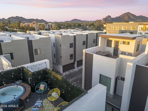 32-4220 N 32nd St, Phoenix, AZ, 85018-4700 | Card Image