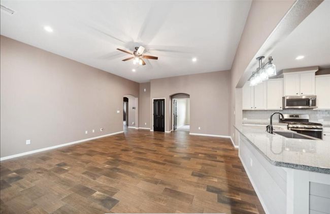 5715 Oakhurst Trl, House other with 4 bedrooms, 2 bathrooms and 2 parking in Pasadena TX | Image 8
