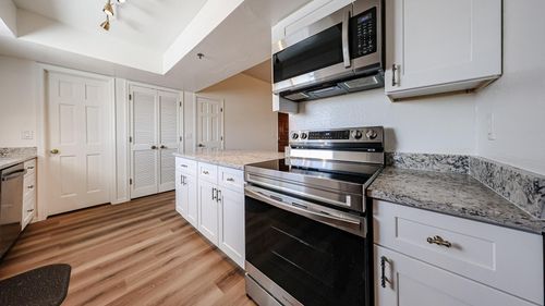 unit-317-3031 N Civic Center Plz, Scottsdale, AZ, 85251-7911 | Card Image