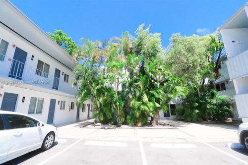 apt-5-3071 Sw 27th Ave, Miami, FL, 33133-4642 | Card Image
