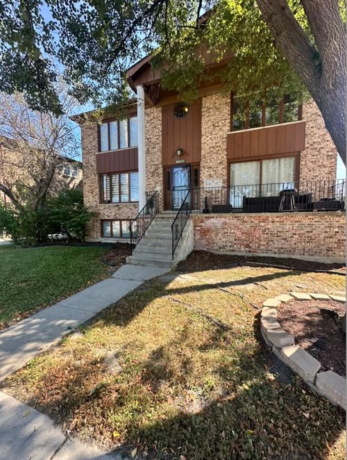 1n-4627 Eberly Avenue, Brookfield, IL, 60513 | Card Image