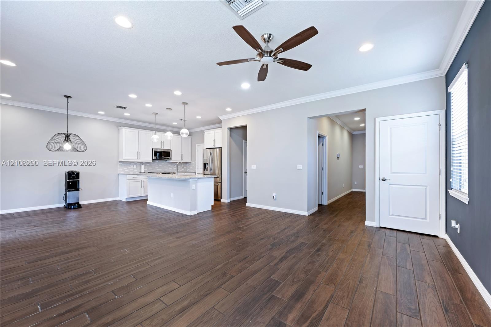 Residential Lease in Hollywood 5