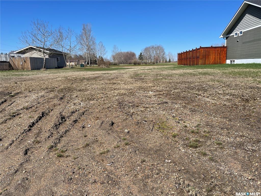 Land in Watson