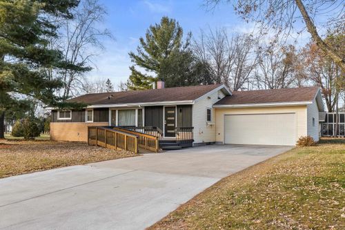 3000 Belke St, Stevens Point, WI, 54481-5403 | Card Image