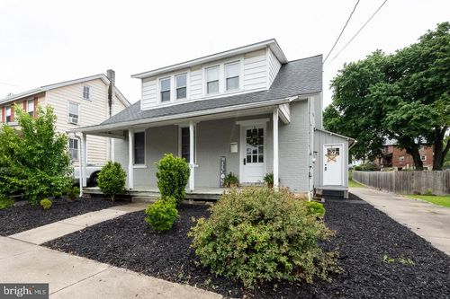 51 W Slokom Ave, CHRISTIANA, PA, 17509-1601 | Card Image