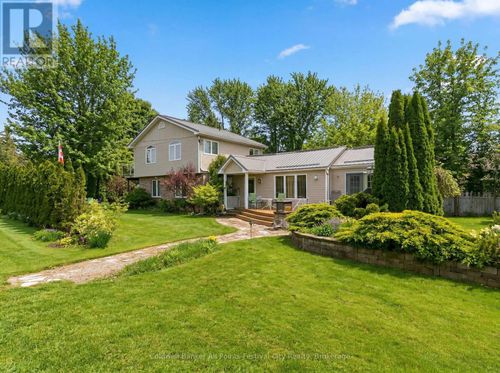 13 Ravine Park Rd S, Goderich, ON, N7A3X8 | Card Image