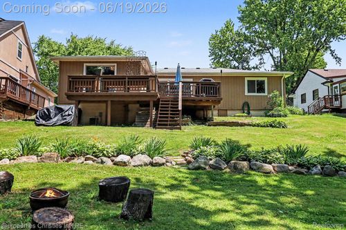 9567 Susin Ln, Clarkston, MI, 48348-2447 | Card Image
