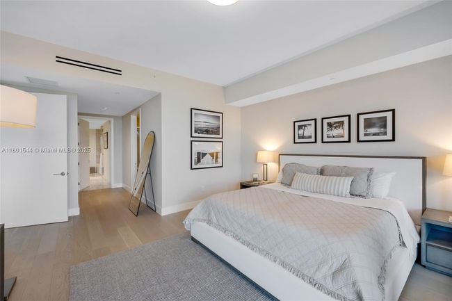 UNIT-305 - 10201 Collins Ave, Condo with 2 bedrooms, 3 bathrooms and null parking in Bal Harbour FL | Image 29