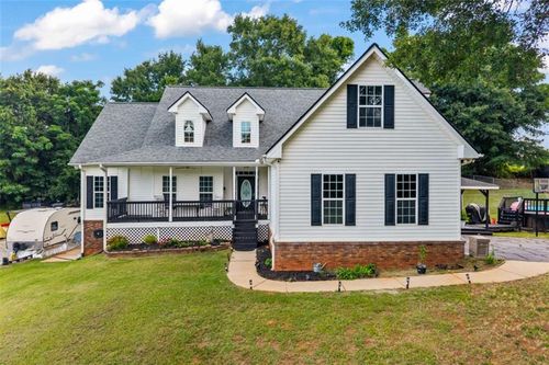 238 Apple Valley Rd, Commerce, GA, 30529-6114 | Card Image