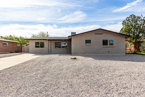 2032 E Florence Dr, Tucson, AZ, 85719-2879 | Card Image