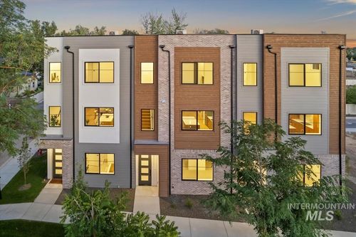 3249 W Moore St, Boise, ID, 83702-2146 | Card Image