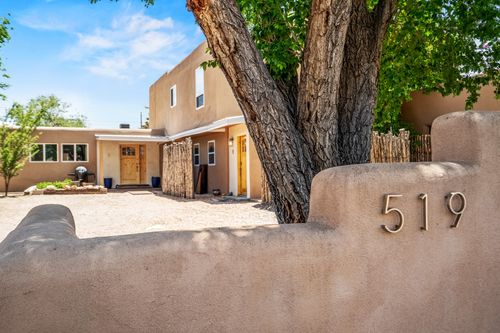 519 Onate Pl, Santa Fe, NM, 87501-3676 | Card Image