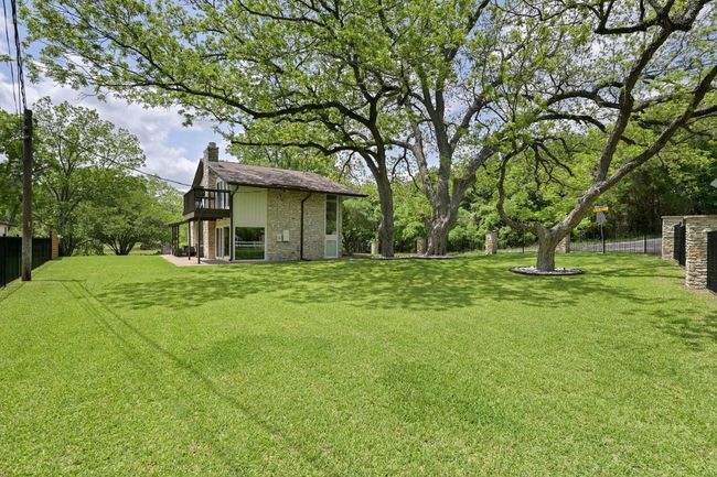 2503 Manana St, House other with 3 bedrooms, 3 bathrooms and 4 parking in Austin TX | Image 14