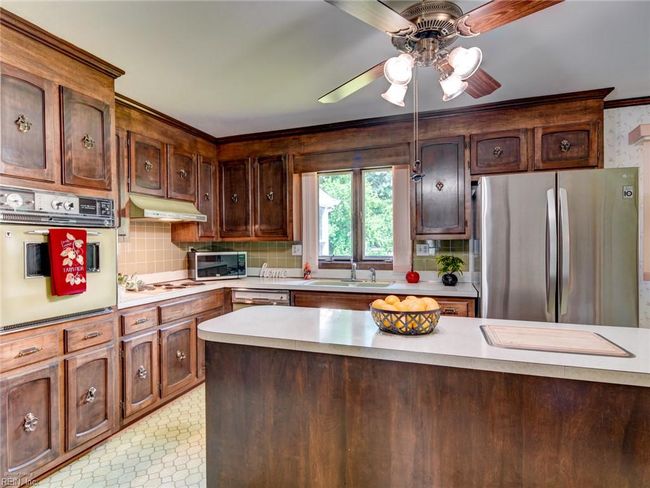 2861 Greenview Rd, House other with 4 bedrooms, 3 bathrooms and null parking in Chesapeake VA | Image 14
