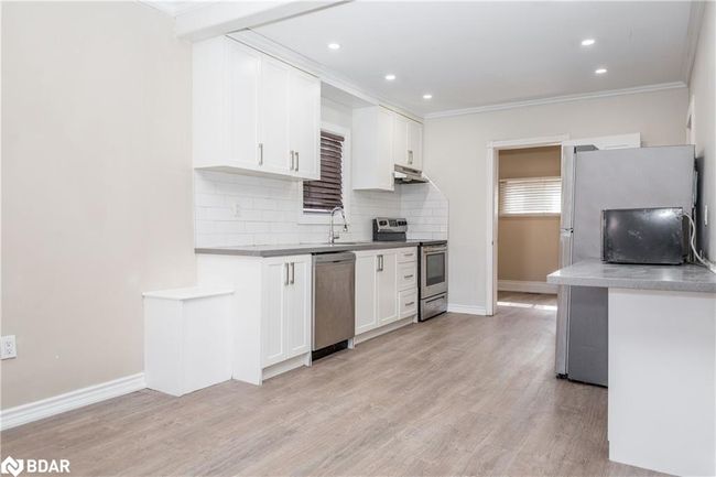 23 Elgin St, Home with 4 bedrooms, 3 bathrooms and 3 parking in Orillia ON | Image 40