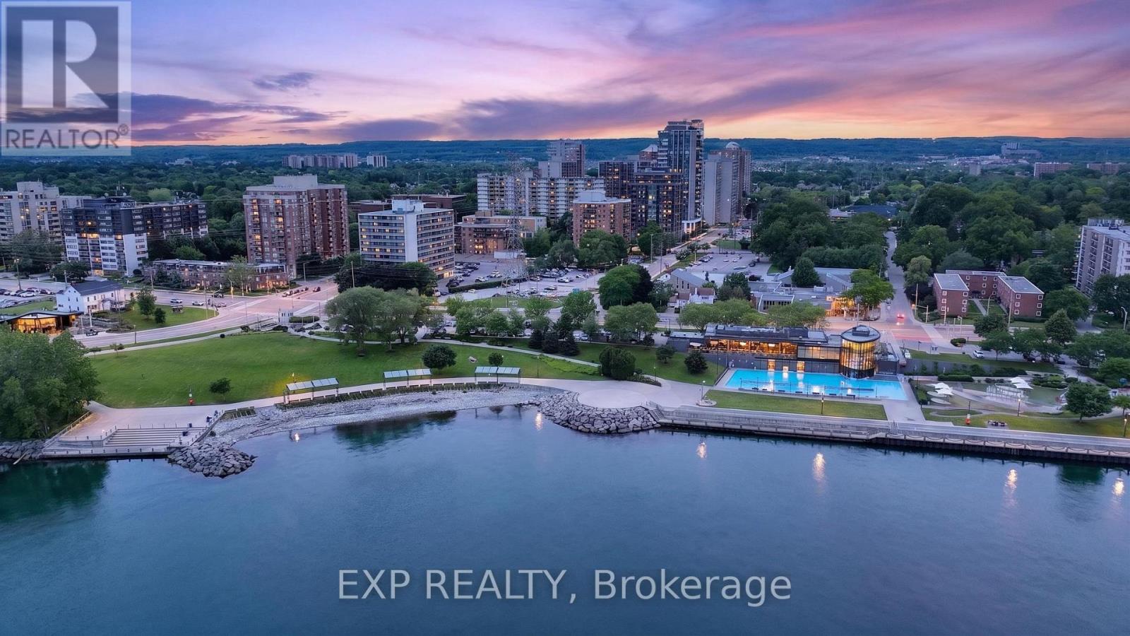 Residential in Burlington (Brant) 3