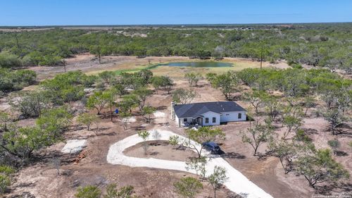 441 Pr Riley Ln, Charlotte, TX, 78011-3635 | Card Image