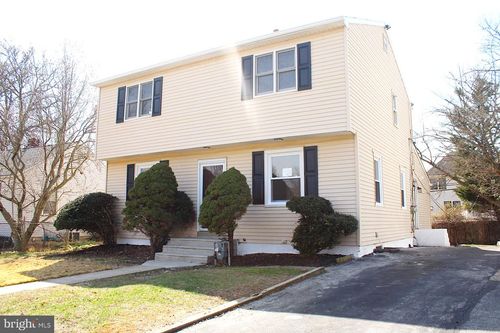 307 Park Cir, NORWOOD, PA, 19074-1115 | Card Image