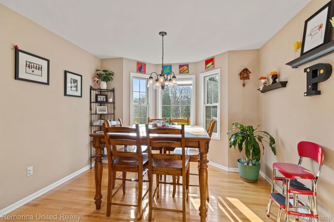 Dining | Image 9
