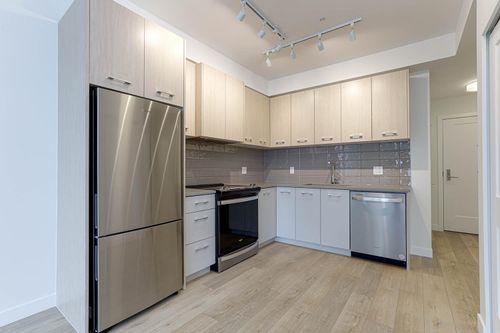 411-4933 Clarendon St, Vancouver, BC, V5R0J6 | Card Image
