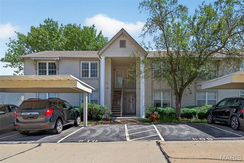 5-812 Sugar Valley Ct, Saint Peters, MO, 63376-7474 | Card Image