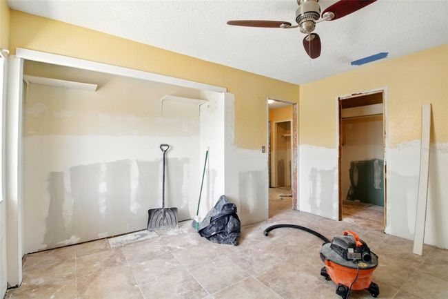 APT-4 - 1671 Cape Ann Ave Ne, Condo with 2 bedrooms, 2 bathrooms and null parking in St Petersburg FL | Image 18