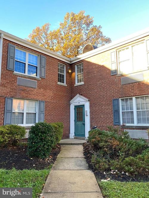 b-10 Auburn Ct, ALEXANDRIA, VA, 22305-2924 | Card Image