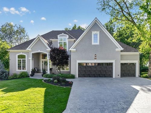 9516 Cailler Dr, Lenexa, KS, 66220-2656 | Card Image