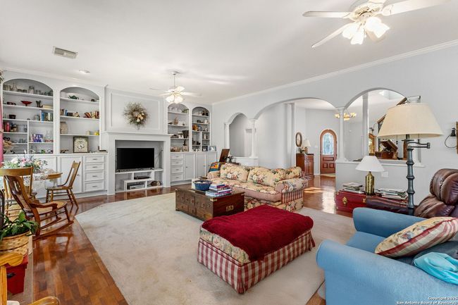1434 Whispering Water, House other with 4 bedrooms, 3 bathrooms and null parking in Spring Branch TX | Image 9