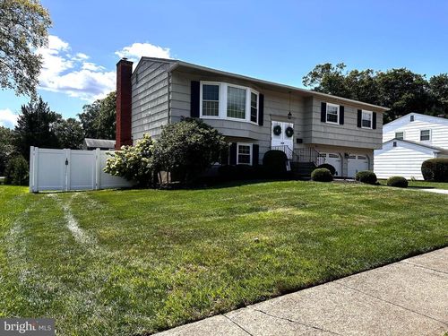 25 Allen Ln, LAWRENCEVILLE, NJ, 08648-3236 | Card Image