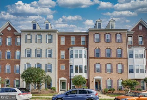 9413 Stonewall Rd, MANASSAS, VA, 20110-5529 | Card Image